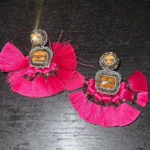 Lixin Yiqing Jewelry Fuchsia Frill Earrings